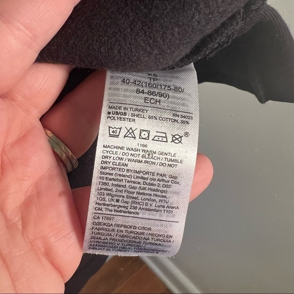 Banana Republic Funnel-Neck Sweatshirt Black - Picture 11 of 12